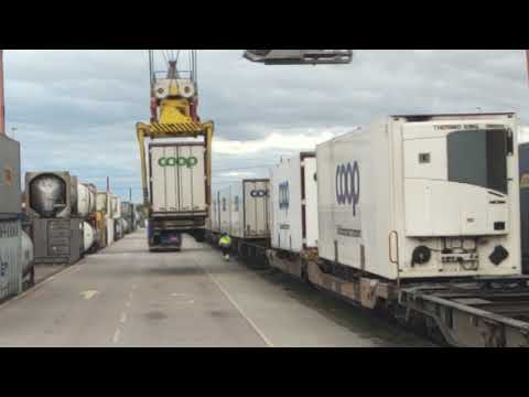 2020.10.14 Malmo Kombiterminal loading train