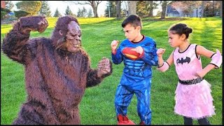 Heidi y Zidane se convierten en superhéroes