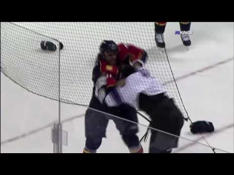Wayne Simmonds vs Kenndal McArdle