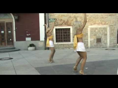 Pojem v dežju - Cocktail band