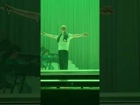 Eddy De Pretto- Bateaux mouche (Live)