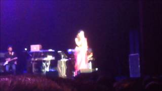 Shreya Ghoshal singing Tum Hi Ho, Live in San Jose 2015 (Video)