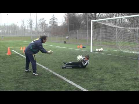 Kay Hilverink, 12 jaar, keepertraining van Arben Kasolli op 01/03/2012