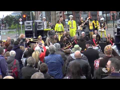 Colonel Mustard & The Dijon 5, Samba Ya Bamba Cross The Road @ The Clutha Trust Festival 2015