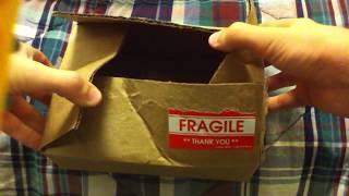 How to fold a Cardboard Box closed