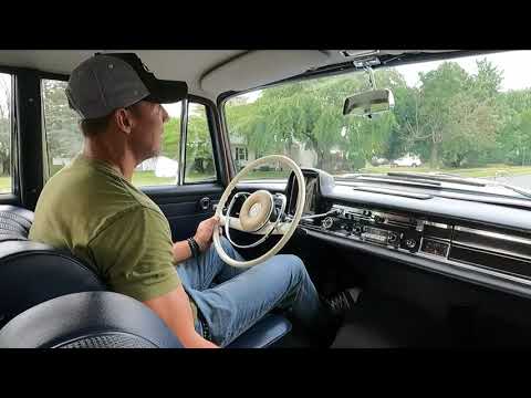 1966 Mercedes-Benz 230 Heckflosse mit 33.000 Meilen Fahrvideo 16.07.22