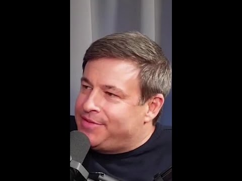 Por que o fundador da Raising Cane não será adicionado ao menu