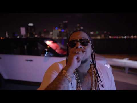 Alex Fatt - PUTA (Official Video)