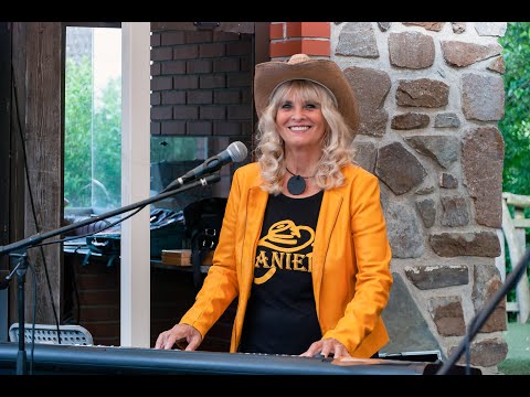 Daniels - Daniels kapela - Jednou nebe zavolá ((Live Orlov 2023)