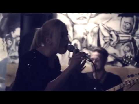 Cosmic Latte X Carolina Lu | Change The World (Eric Clapton) | Live Band Performance @Dėvėti