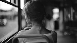 Frankie Cosmos - Buses Splash With Rain