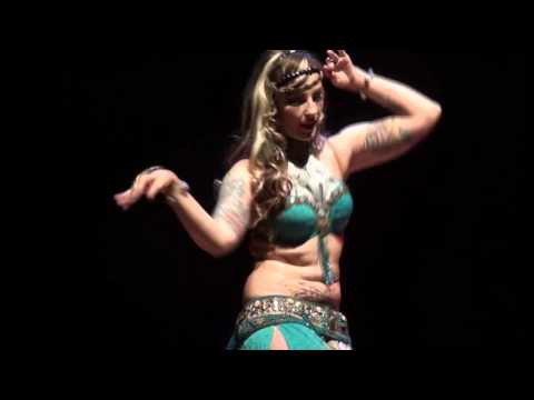 Kami Liddle at Tribal Roots 2014