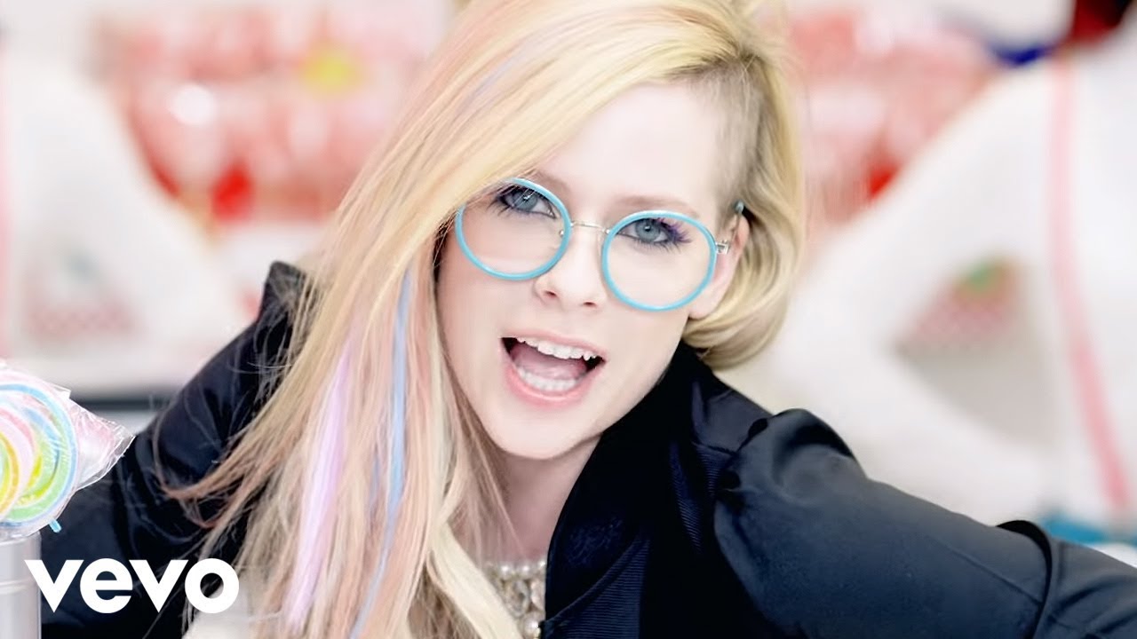 Avril Lavigne - Hello Kitty (Official Video) - YouTube
