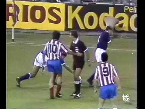 Atletico Madrid vs Politehnica Timişoara  1-0 . 3 octombrie 1990 .