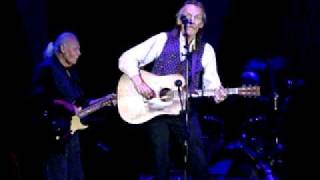 Gordon Lightfoot - If Children Had Wings/If You Could Read My Mind - Cornwall, ON  May 20th 2011