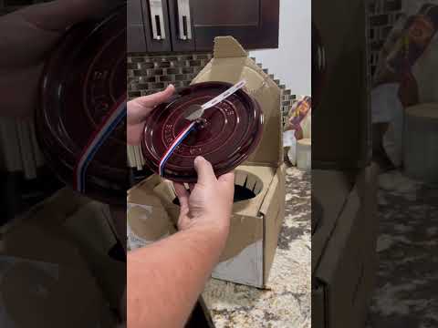 It’s so nice and shiny 🥹🥹 #unboxing #staub #castironcooking #asmrunboxing