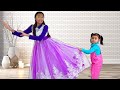 La Fiesta De Baile De La Princesa Con Wendy Y Maddie Los Niños Se Visten Como Princesas