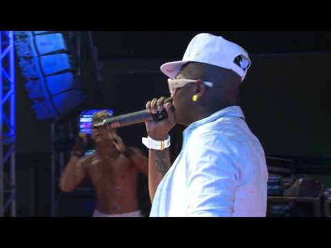 mc CHRIS BROWN PARTE 2 no Barril 8000