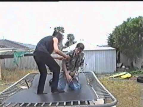 xCw Electrode Oct' 2002 - Tazer vs Vorny 2 Horny