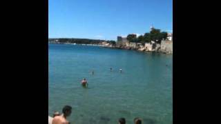 preview picture of video 'Grad Krk, plaza u gradu, beach in the city  Island Krk, Croatia'