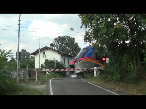 Passaggio a livello di via Alessandro Volta - Nizza Monferrato (AT) / Level Crossing / Paso a nivel