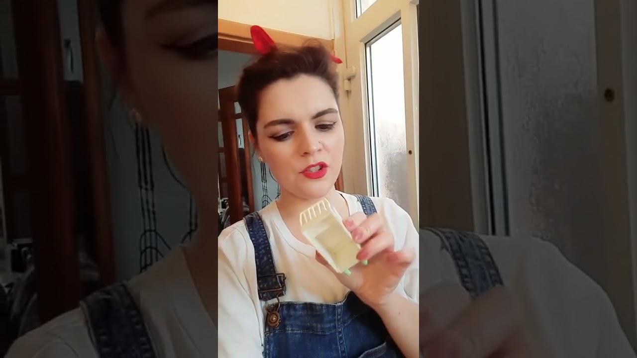 If you're new here, welcome 😅 #dollhouse #minatures #vintagevibes #vintagehome #1940s #oldhouse