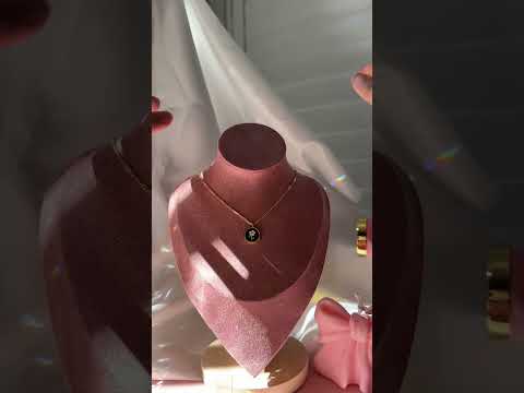 Product video thumbnail