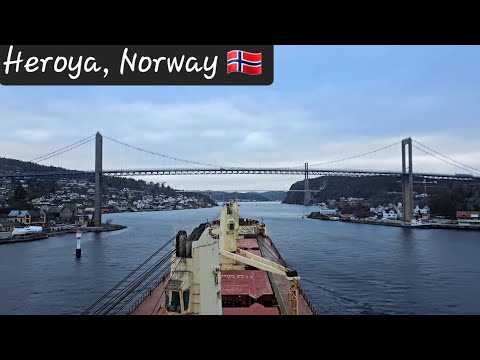 Hyperlapse of Ship transiting through Herøya, Norway