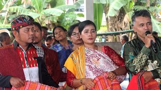 Download lagu PASAHAT ULOS AND MANDAR HELA mp3