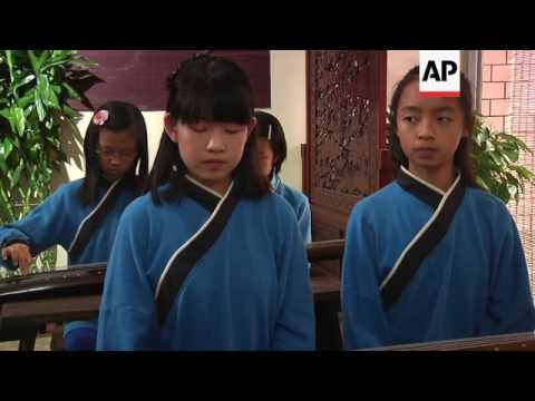 Education based on teaching of Confucius grows in popularity