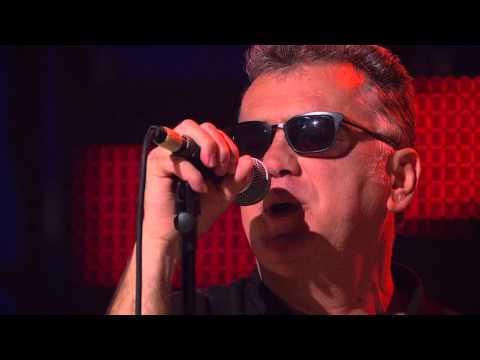 Partibrejkers - Hipnotisana gomila / Tri boje zvuka