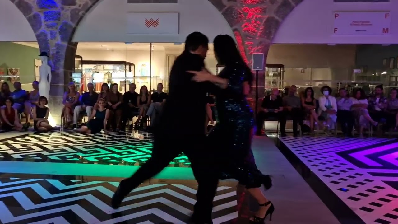 Video thumbnail for Julio Saavedra e Maria Inês Bogado no Milongueros All Aboard em 22/07/22 - 3/4. Na Alameda WOW.