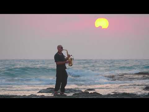 Syntheticsax - Chasing The Sun (Live sound recording by the sea)