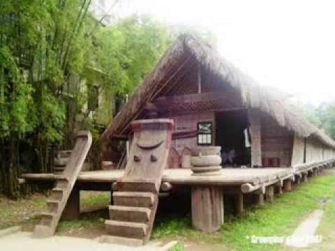 Thể hiện bởi Việt Hoàn