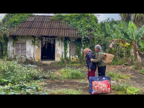 A single mother helps an elderly woman who lives alone in a remote, isolated house.