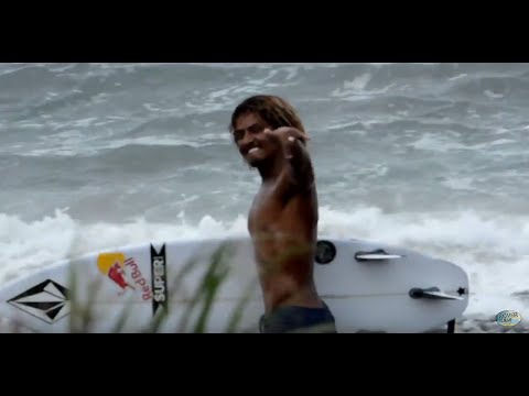 BOMBS with Carlos "Cali" Munoz in Playa Hermosa, Costa Rica August, 11 2015