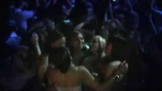 DJ Tiesto - Who Wants To Be Alone Lyrics