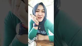 Download lagu story' wa cewek hijab ajari selingkuh mp3