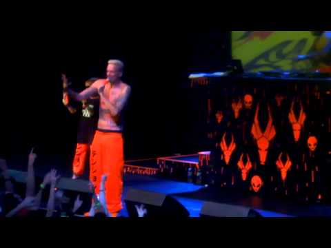 Die Antwoord- Dis Iz Why I'm Hot (Zef Remix) Live (Center Stage Atl)