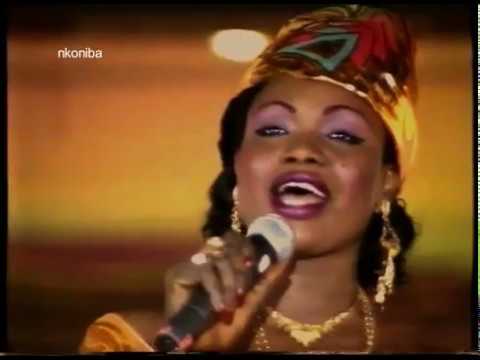 Oumou Sangaré - Saya Magni - 1992