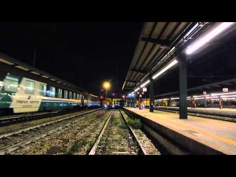 E656 489 per ICN 35858 Lecce-Taranto-Milano Centrale, arrivo e partenza da Bari Centrale!