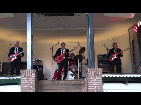 The Red Strats - Don't cry for me Argentina