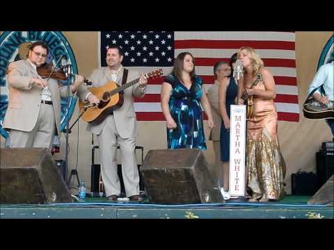 Rhonda Vincent and daughters - When the Bloom is Off the Rose