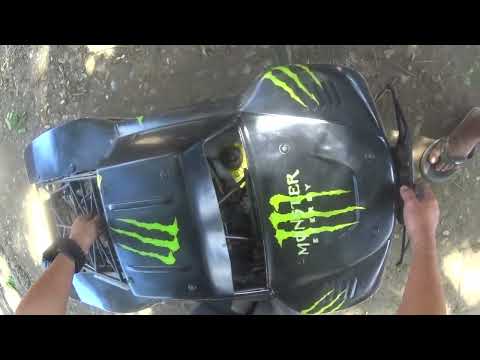 Vekta.5 vs Vekta.5 with a Rovan LT body shell on August 10, 2019 at North Perfectline race track.