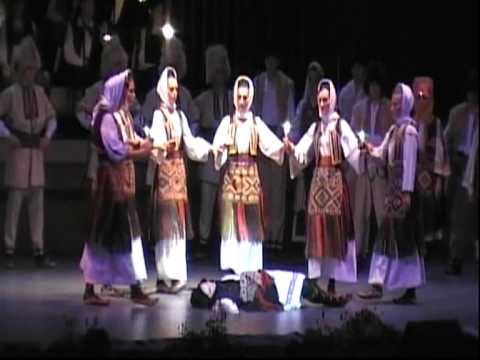 KOLO,Beograd;Dubočke kraljice (Vlaške igre iz sela Duboka)