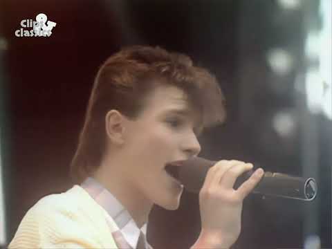 Georgie Davis || Blackstar