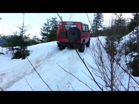 Steyr Puch G-wagon in the snow