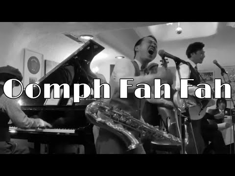 "Oomph Fah Fah" Clap Stomp Swingin'