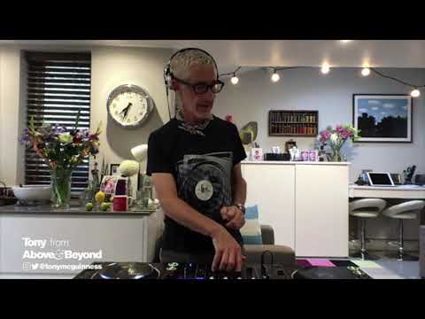 Tony McGuinness @ Anjunadeep Sunday Deep 13 play Madraas, VieL - Omnes