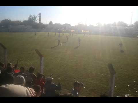 Hinchada del Progre en el clásico vs Quilmes Sur (Ex Las Mandarinas) n4